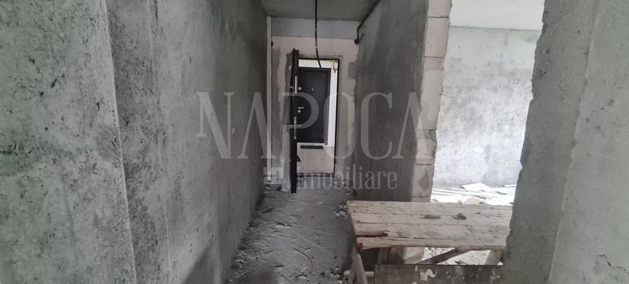 Apartament cu 3 camere semidecomandat în Florești — fotografia 1