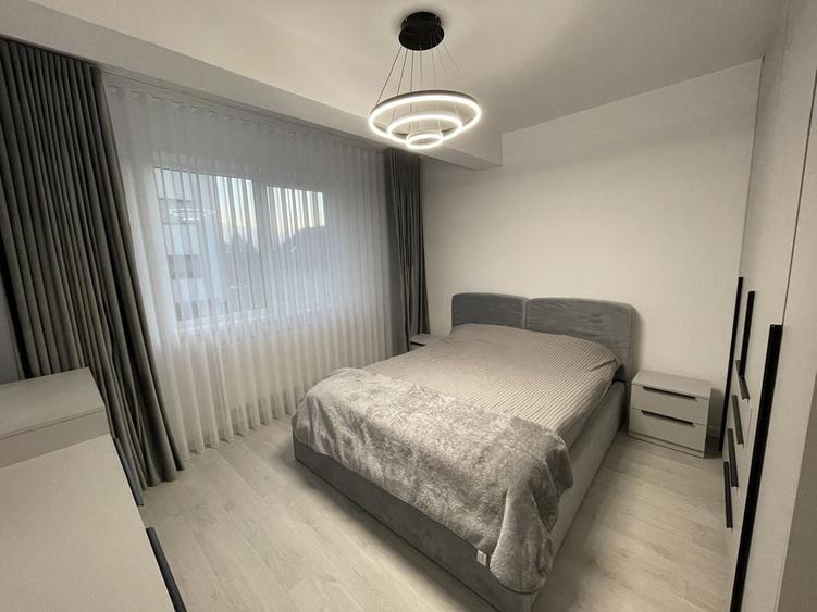 Apartament cu 3 camere decomandat în Sfântu Ilie