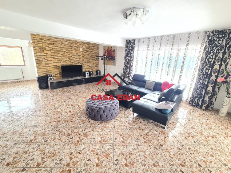 Casă individuală cu 6 camere cu Teren 1676 Mp în Câmpina