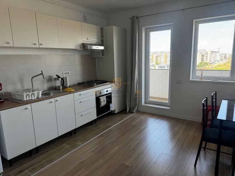 Apartament cu 2 camere semidecomandat, mobilat în Vest