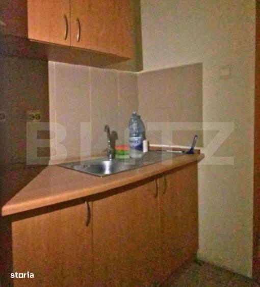 Spațiu comercial, de 160 mp, în Micro 3