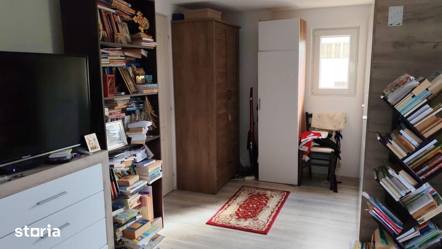 Casă cu 4 camere cu Teren 530 Mp în Răzvad