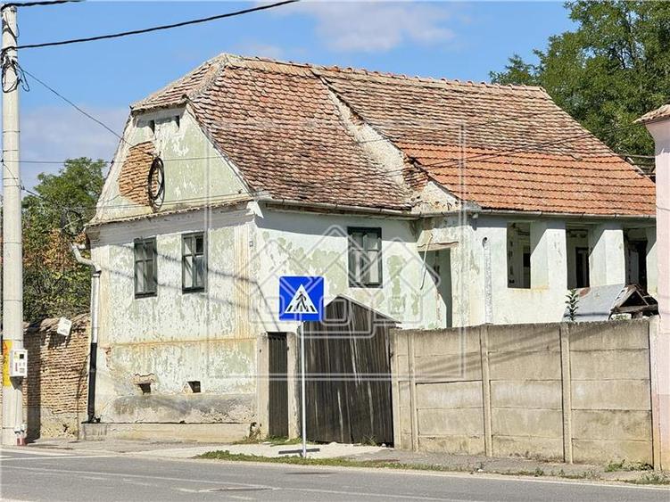 Casă individuală cu 2 camere cu Teren 1278 Mp în Soroștin