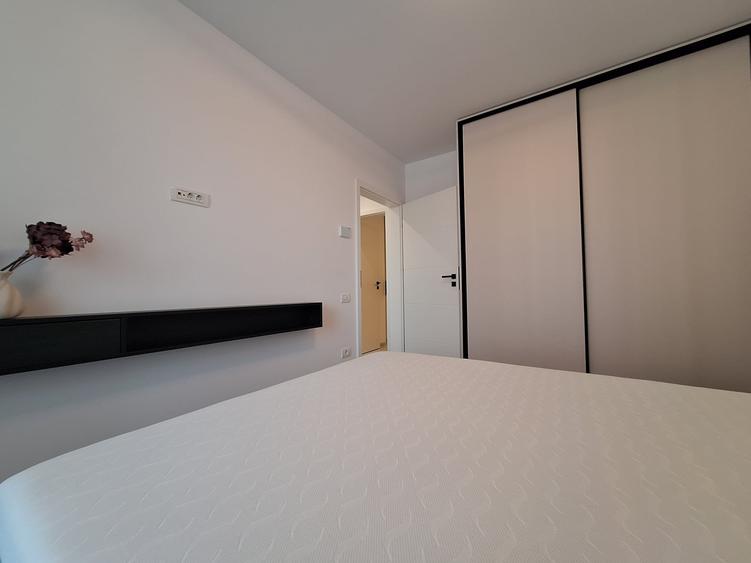 Apartament cu 2 camere decomandat, mobilat în Aradului