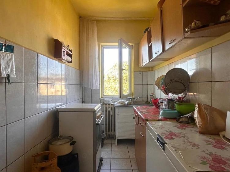 Apartament cu 3 camere în Cantemir