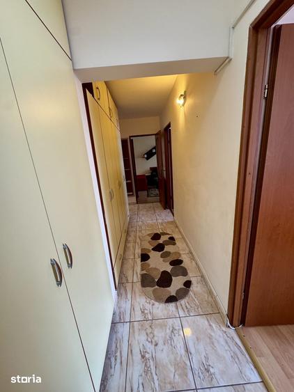 Apartament cu 3 camere în Unirii Nord