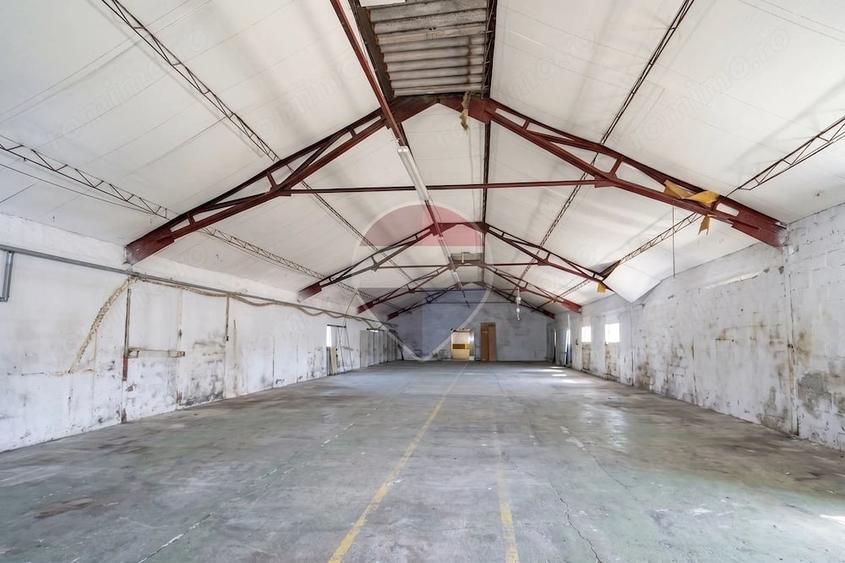 Spațiu comercial, de 2,180 mp, în Inand