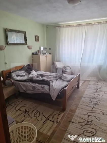 Casă cu 4 camere cu Teren 1100 Mp în Central