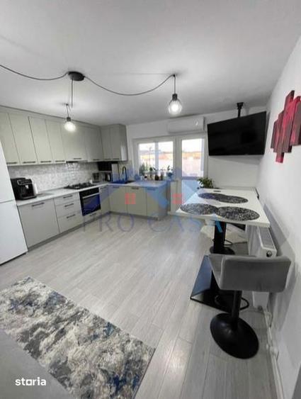 Apartament cu 2 camere, mobilat în Cetate