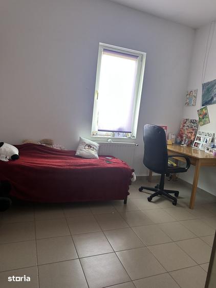 Casă cu 5 camere decomandat cu Teren 400 Mp în Bănești