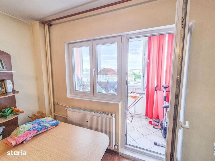 Apartament cu 2 camere decomandat în Titulescu