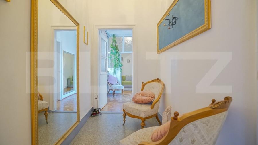 Apartament in vila , 3 camere Zona Centrala cu pivnita , baie ,balcon mare - 1