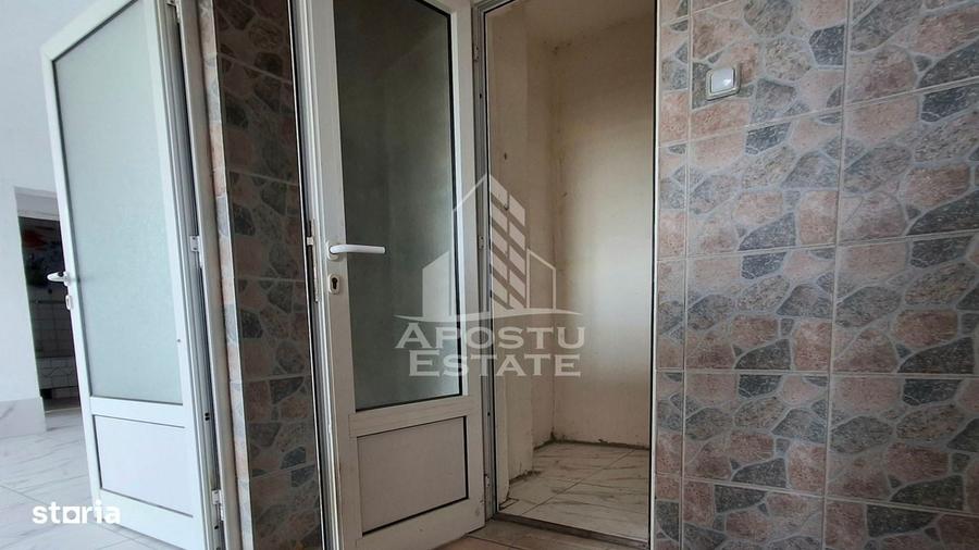 Apartament cu 4 camere în Sud