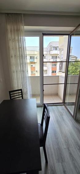 Apartament cu 2 camere semidecomandat, mobilat în Brestei