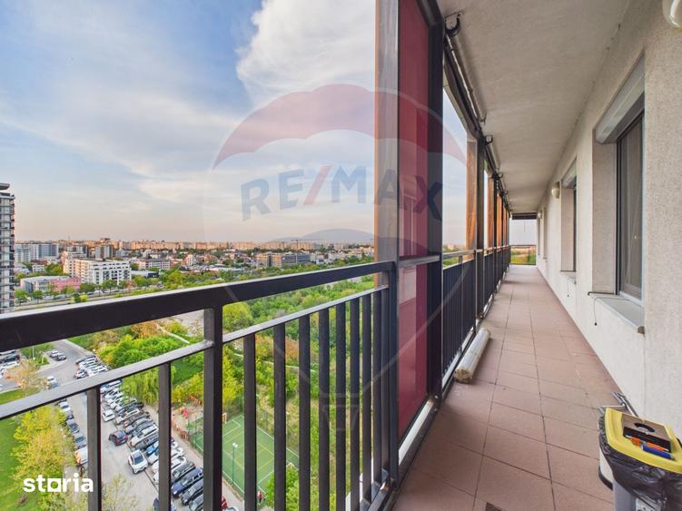 Apartament cu 4 camere decomandat în Văcăresti