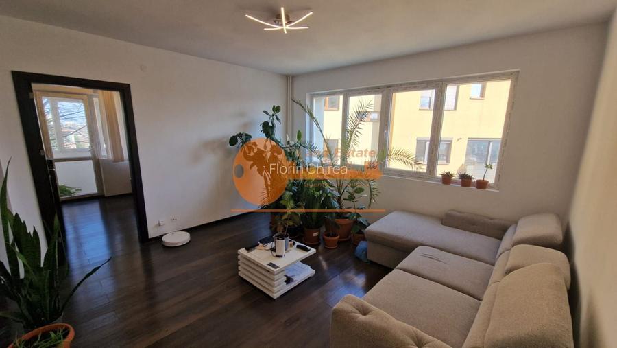 Apartament 3 camere -Zona Domenii