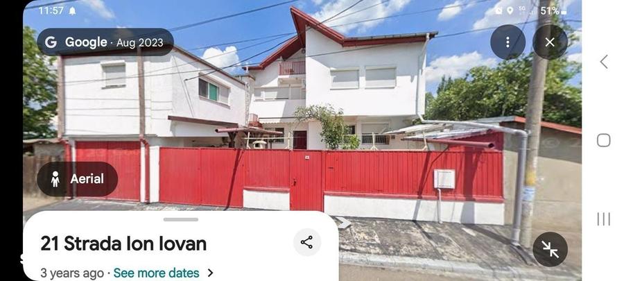 Casă cu 4 camere în Central