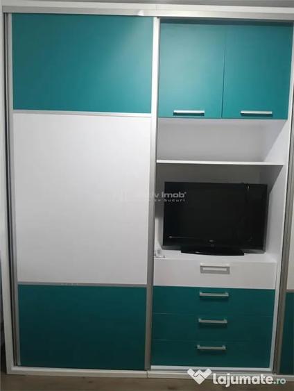 Apartament cu 2 camere decomandat în Lazu