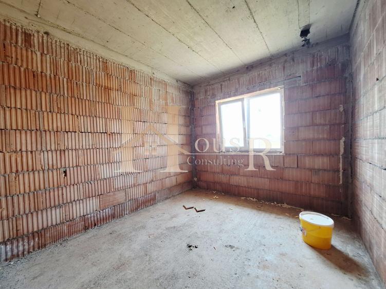 Duplex cu 3 camere cu Canalizare în Urseni