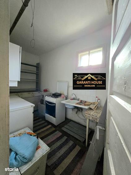 Casă cu 3 camere cu Teren 3572 Mp în Finteușu Mare