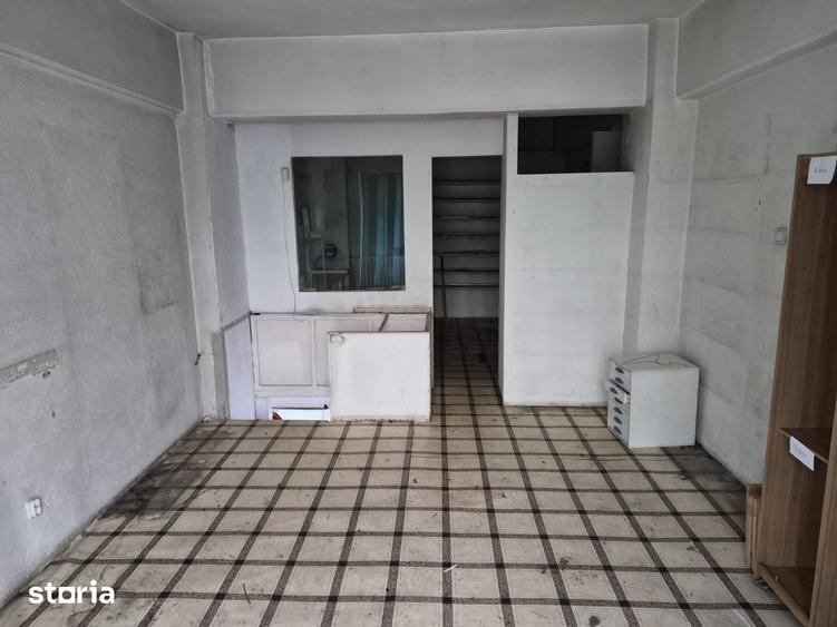 Spațiu comercial, de 73 mp, în Decebal