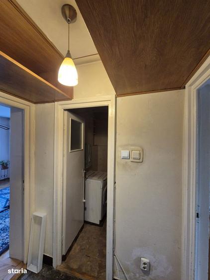 Apartament cu 3 camere semidecomandat în Ștefan cel Mare
