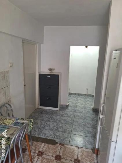 Apartament cu 2 camere decomandat în Piața Nouă