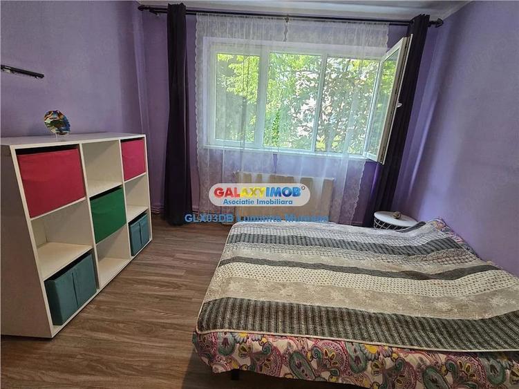 Apartament cu 2 camere semidecomandat în Aleea Trandafirilor