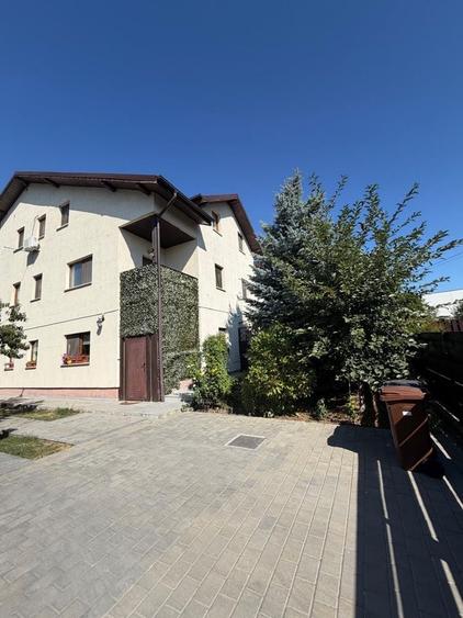 Casă cu 4 camere în Valea Lupului