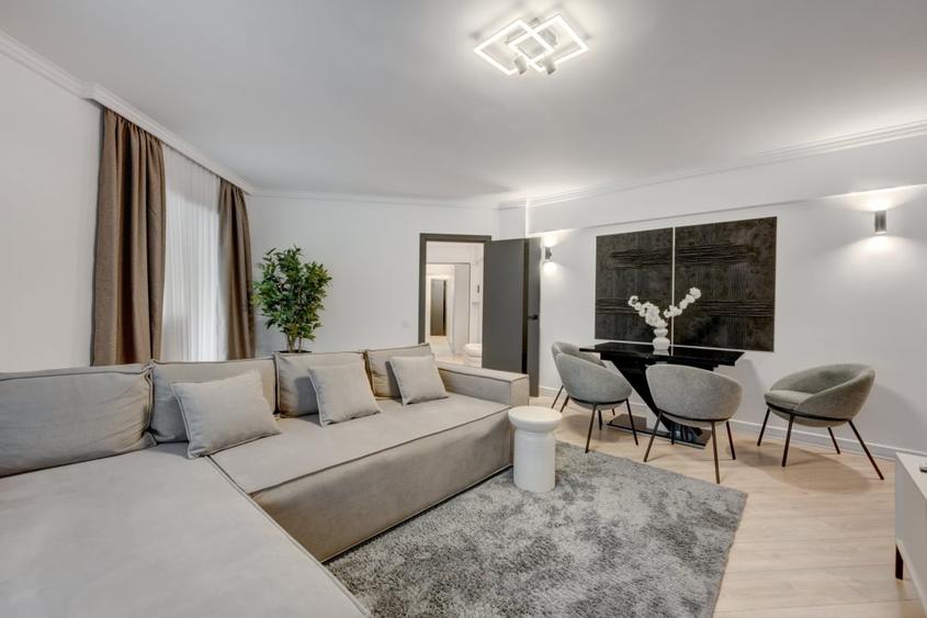 Apartament cu 3 camere decomandat, mobilat în Universitate
