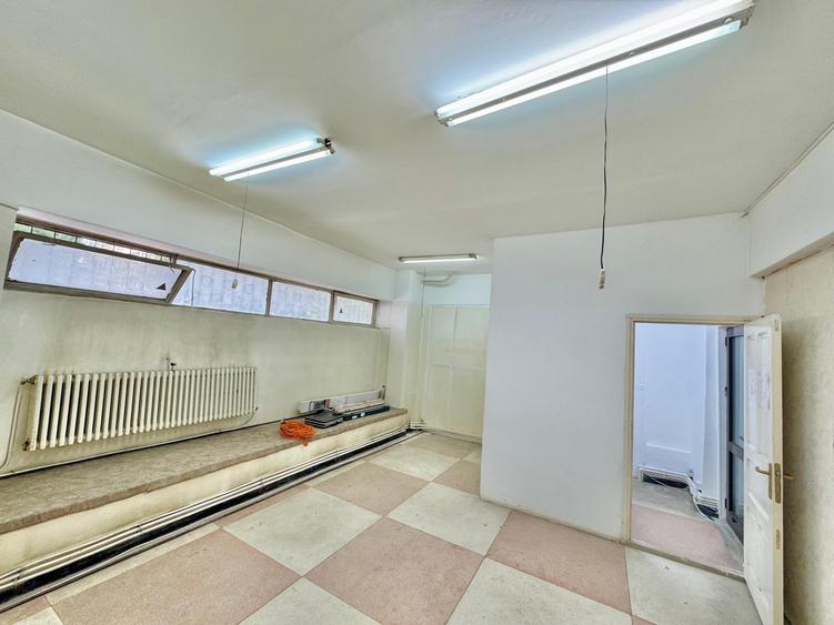 Spațiu comercial, de 80 mp, în Nicolina