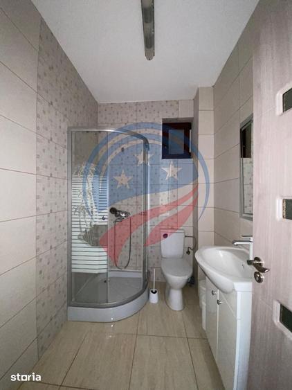 Casă cu 4 camere cu Teren 250 Mp în Lăpuș