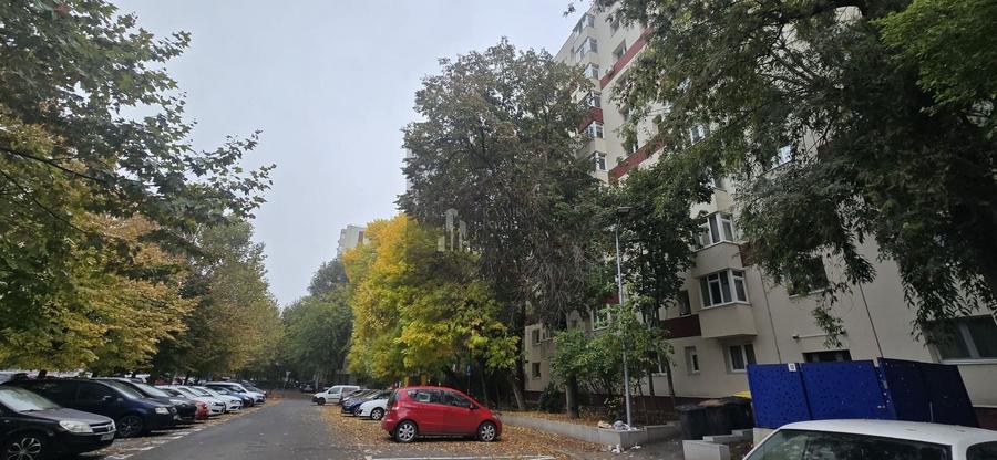 Apartament cu 2 camere semidecomandat în Brâncoveanu