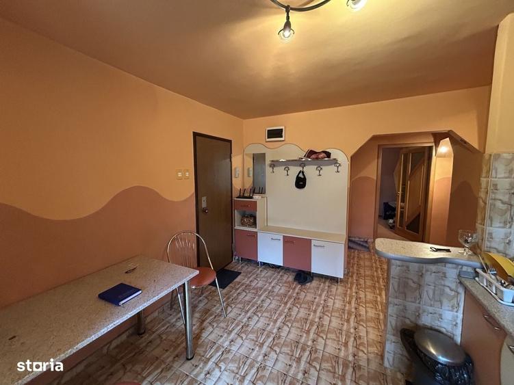Inchiriez apart.3 cam.decom.et.2/4,modern,zona Vlaicu-Mall - 9