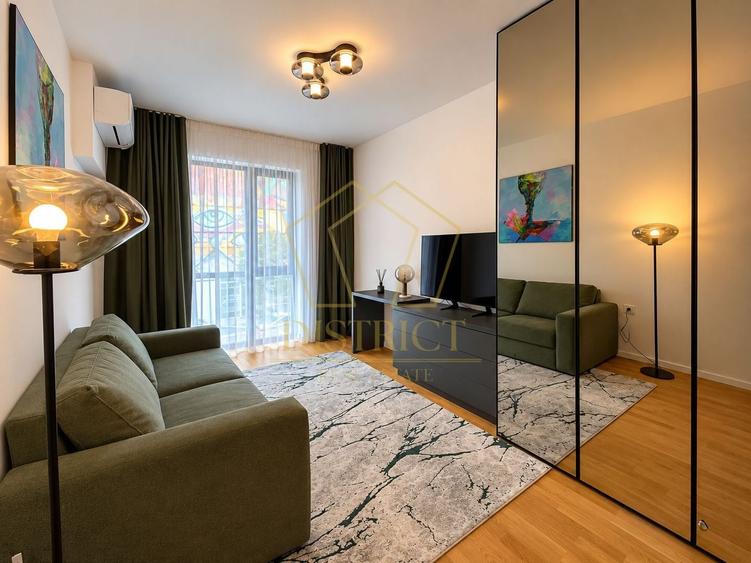 Apartament cu 3 camere decomandat, mobilat în Central