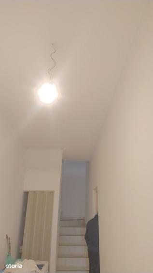 Casă cu 5 camere cu Teren 250 Mp în Năvodari