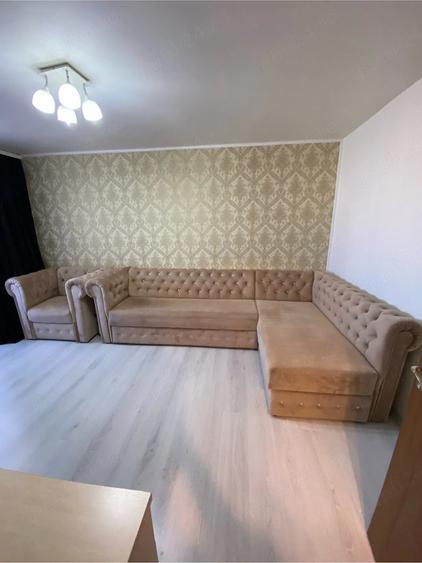 Apartament cu 2 camere decomandat în Titan