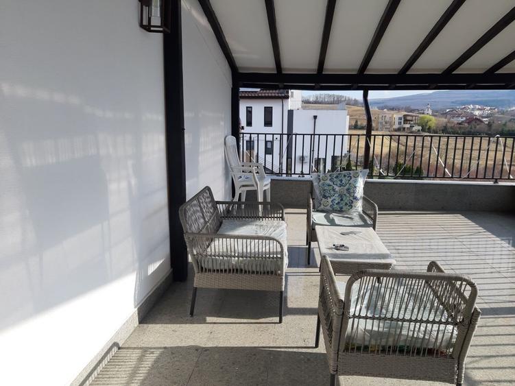 Duplex cu 4 camere cu Canalizare în Borhanci