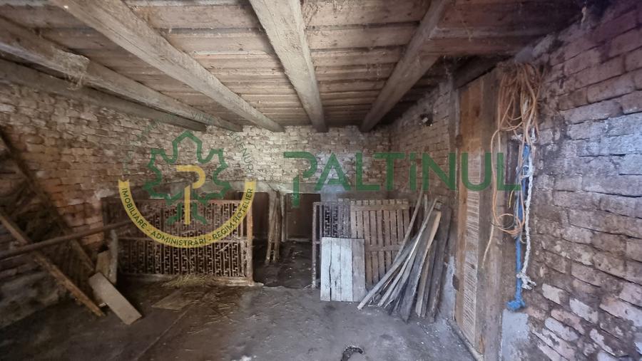 Casă individuală cu 4 camere cu Canalizare în Turnișor