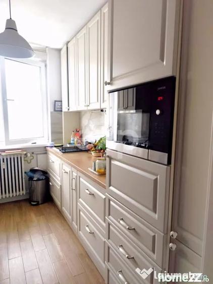 Apartament cu 3 camere semidecomandat în Grigorescu