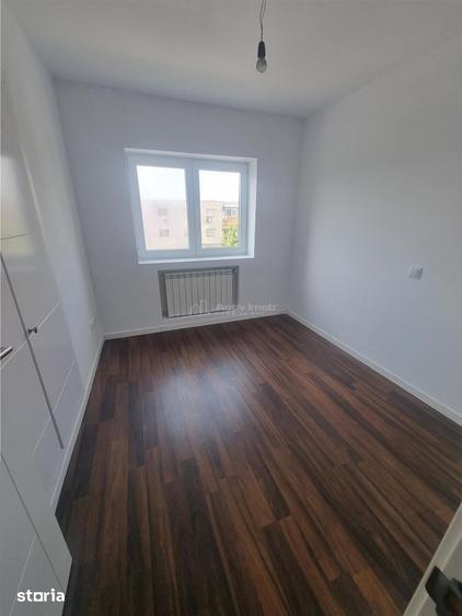 Apartament cu 5 camere decomandat în Central
