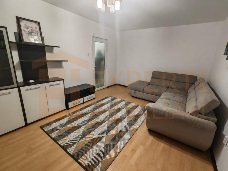 Apartament cu 2 camere decomandat, mobilat în Tomis Nord