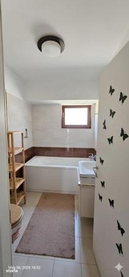 Apartament cu 3 camere semidecomandat, mobilat în Sisești