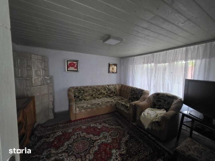 Casă cu 4 camere cu Teren 2400 Mp în Gorban