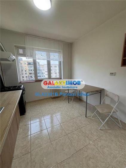 Apartament cu 3 camere decomandat, mobilat în Dristor