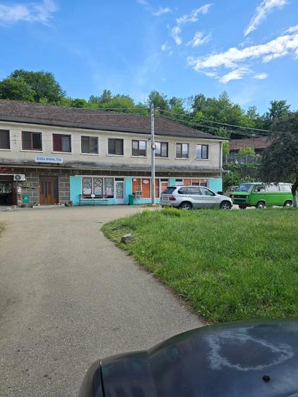 Spațiu comercial, de 80 mp, în Criș