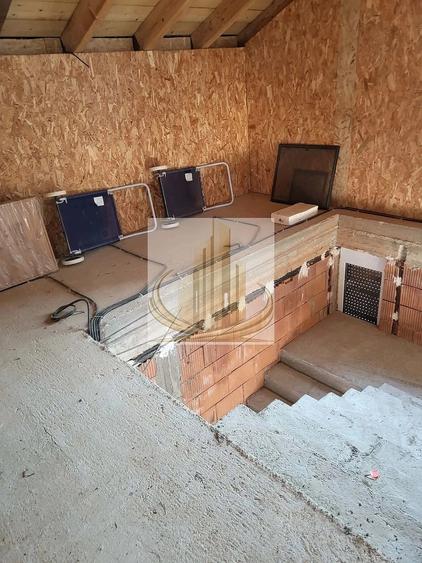 Casă cu 3 camere cu Teren 333 Mp în Oloșag