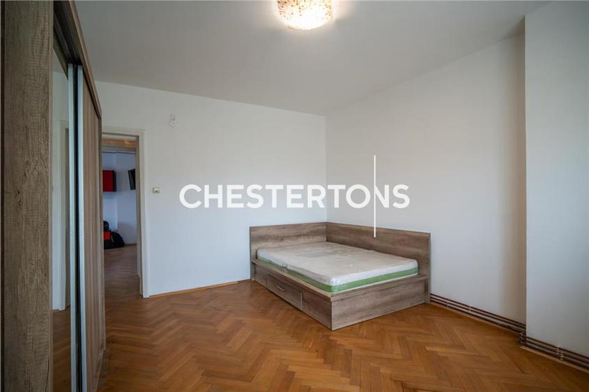Apartament cu 3 camere semidecomandat, mobilat în Grădina Icoanei