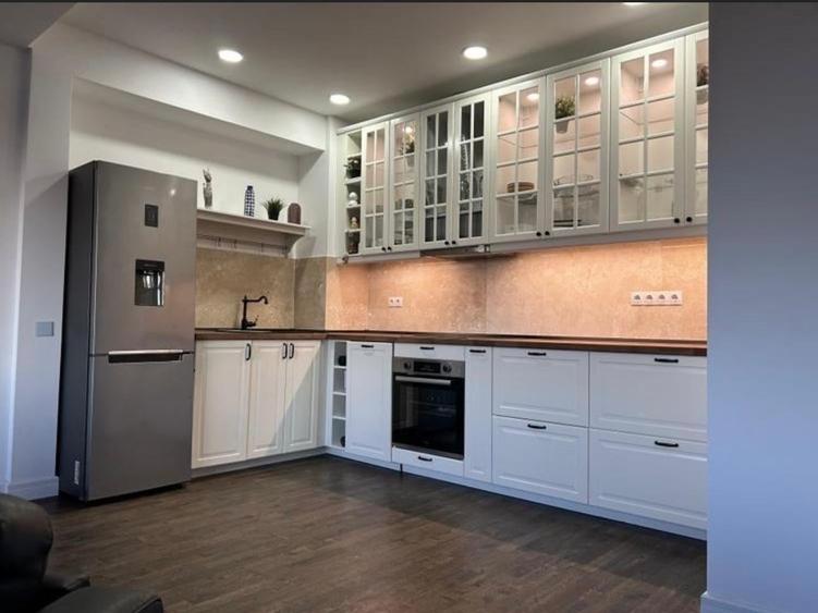 Apartament cu 3 camere decomandat în Pipera