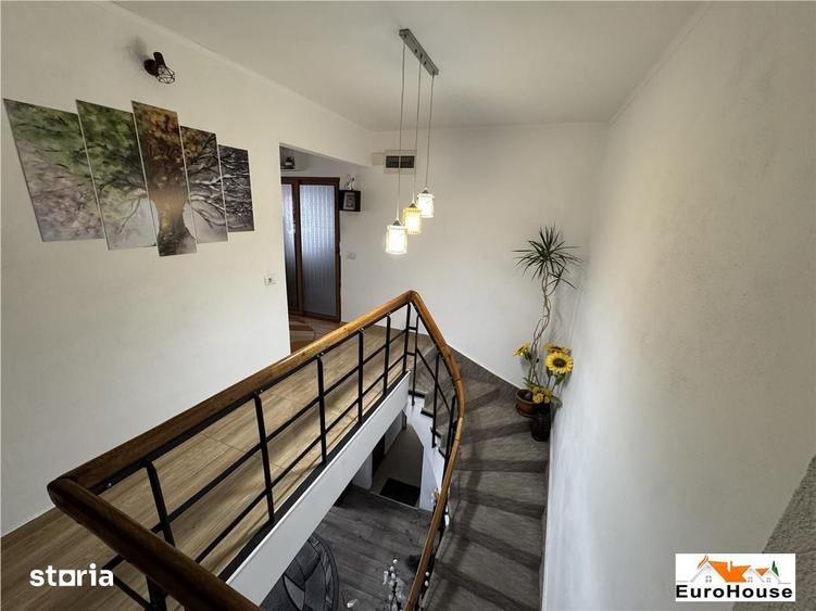 Apartament cu 5 camere în Cetate